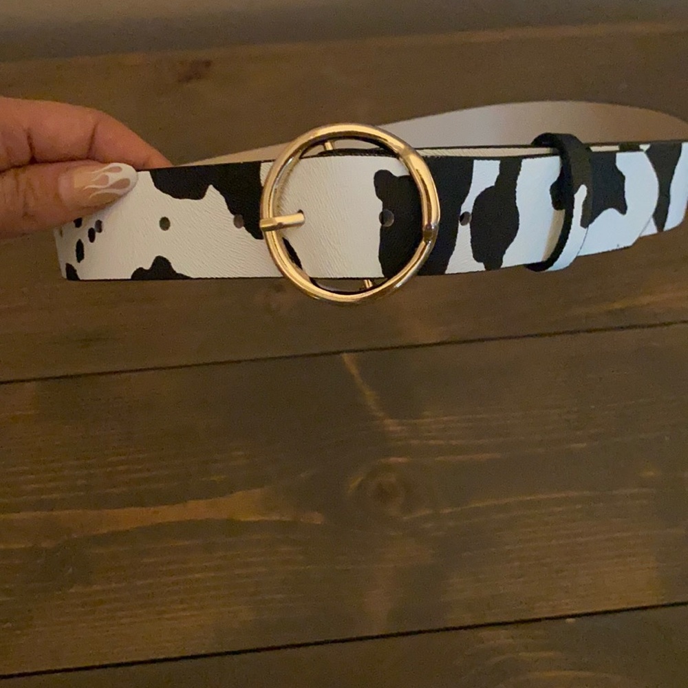 Cow print belt